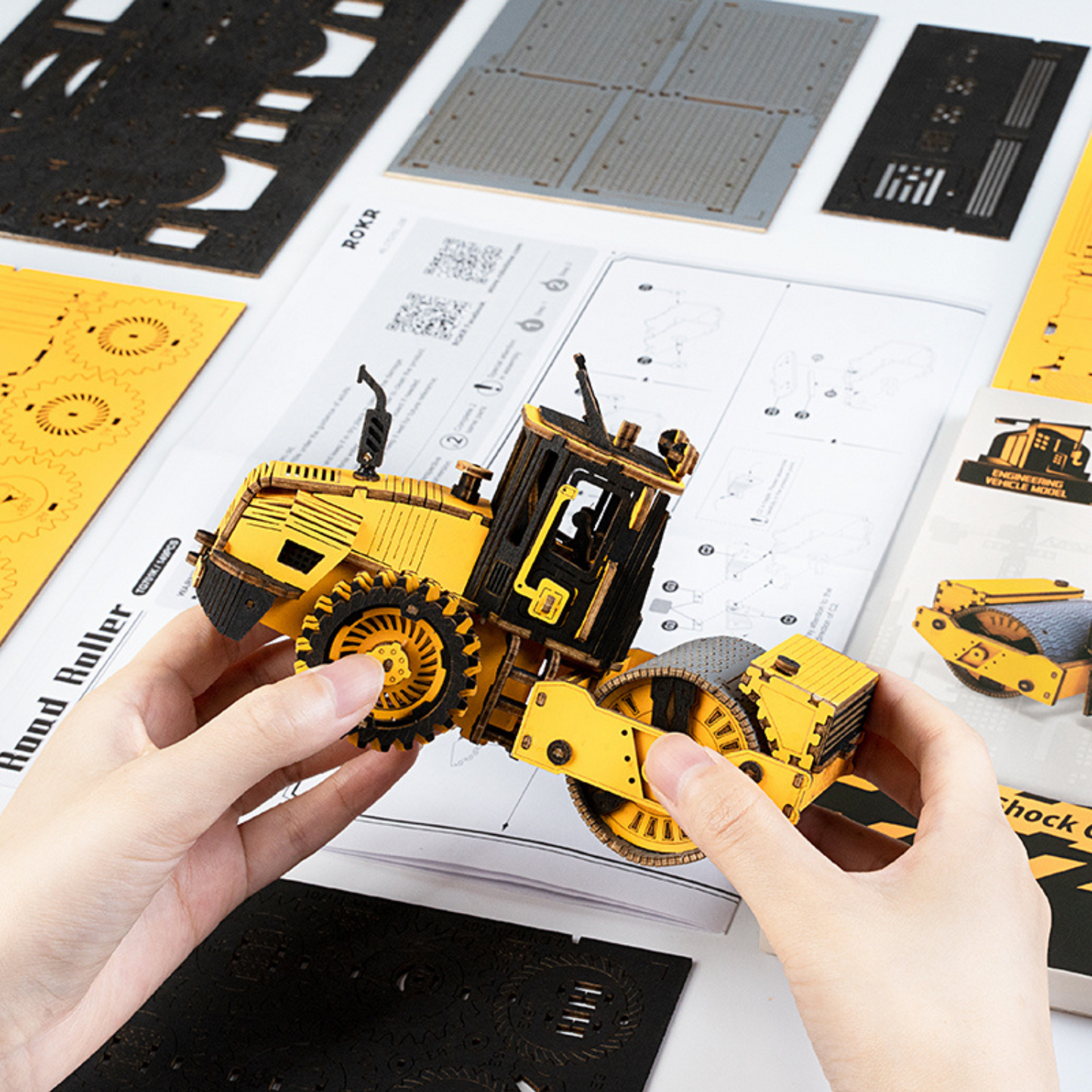 Roller | Construction Machinery-3D Puzzle-Robotime--