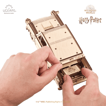 Flying Ford Anglia™ | Harry Potter Mechanical Wooden Puzzle Ugears--