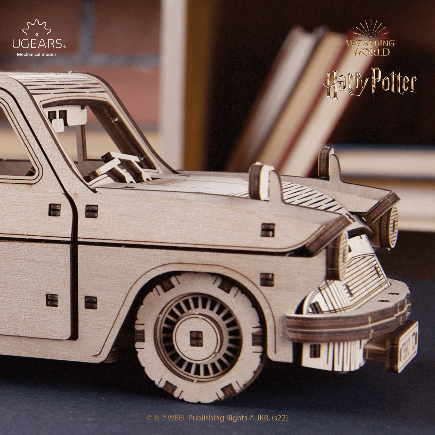 Flying Ford Anglia™ | Harry Potter Mechanical Wooden Puzzle Ugears--