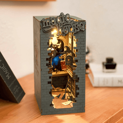 Magic House | Diorama | Rolife-Diorama-Robotime--